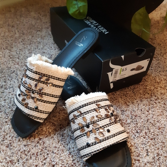 Simply Vera Vera Wang Shoes - 🌲Sale! Simply Vera Vera Wang Slide-on sz 8.5 NIB